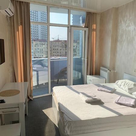 "Студия 24" - Посуточно И Помесячно Batumi Kültér fotó