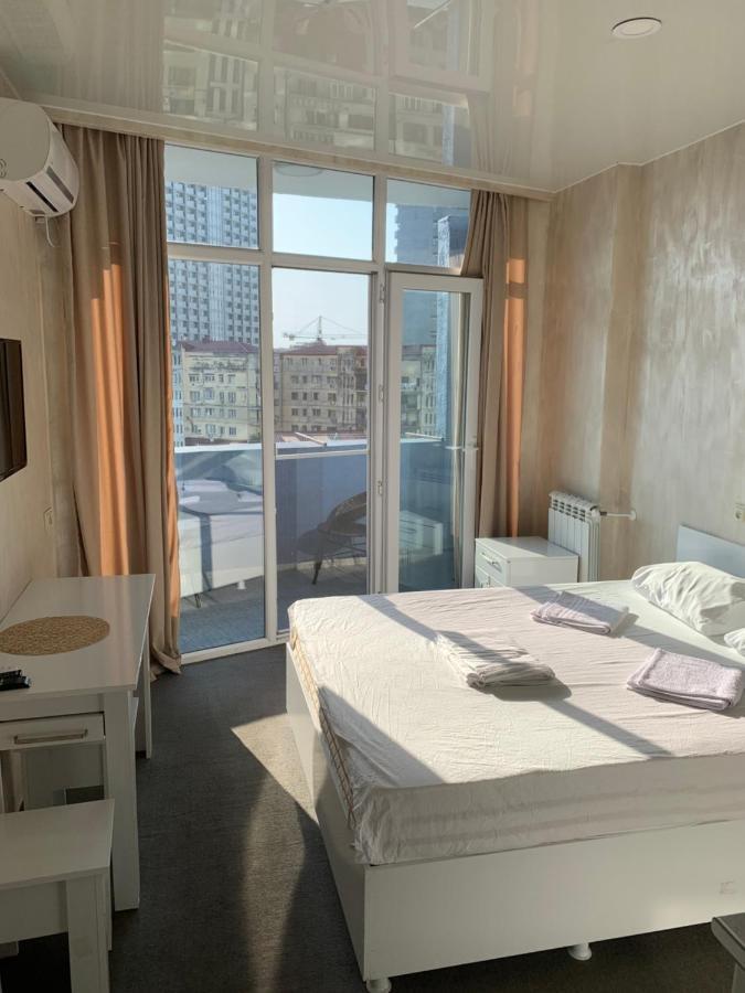 "Студия 24" - Посуточно И Помесячно Batumi Kültér fotó