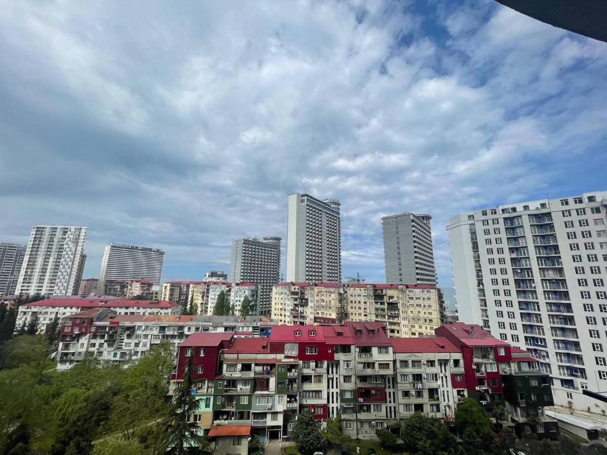 "Студия 24" - Посуточно И Помесячно Batumi Kültér fotó
