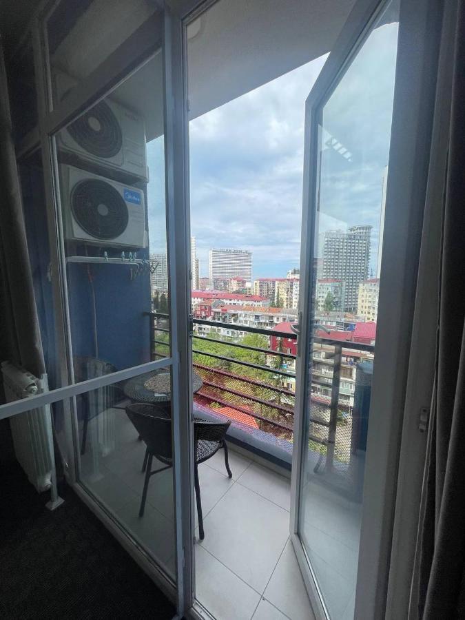 "Студия 24" - Посуточно И Помесячно Batumi Kültér fotó